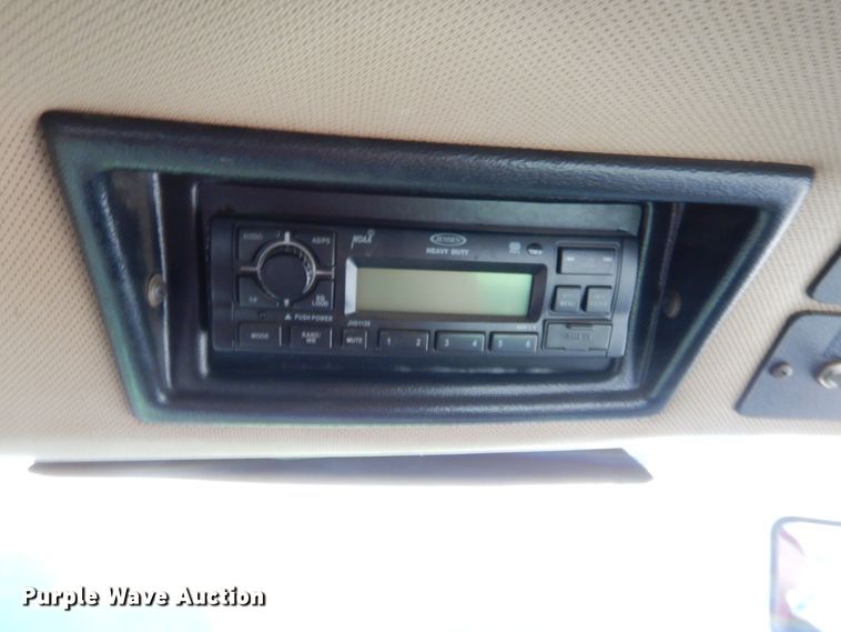 image for item HW9126 1996 John Deere 8870  4WD tractor