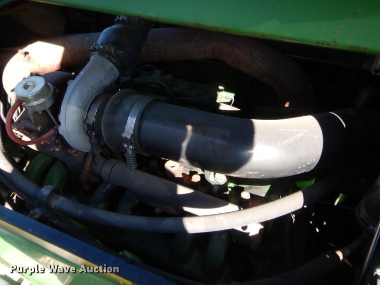 image for item HW9126 1996 John Deere 8870  4WD tractor