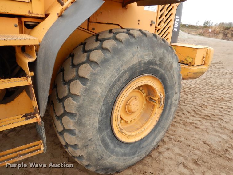 image for item AF9932 2003 Volvo L120E  wheel loader