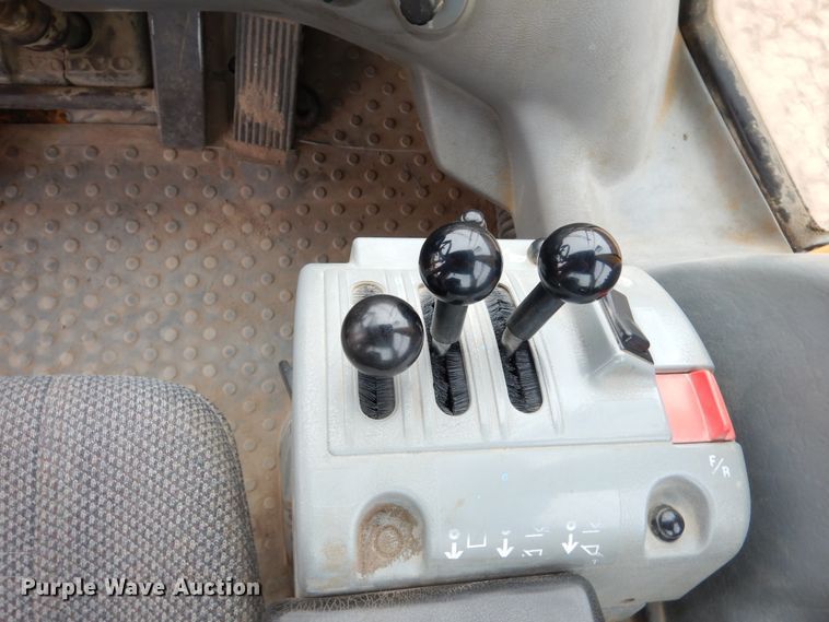 image for item AF9932 2003 Volvo L120E  wheel loader