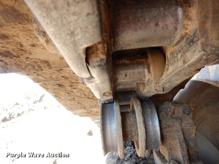 image for item AF9933 2004 Caterpillar D6R XW  Series II crawler dozer