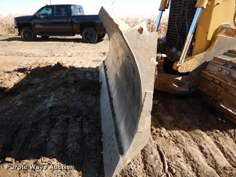 image for item AF9933 2004 Caterpillar D6R XW  Series II crawler dozer