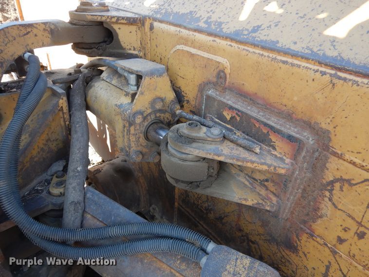 image for item AF9933 2004 Caterpillar D6R XW  Series II crawler dozer