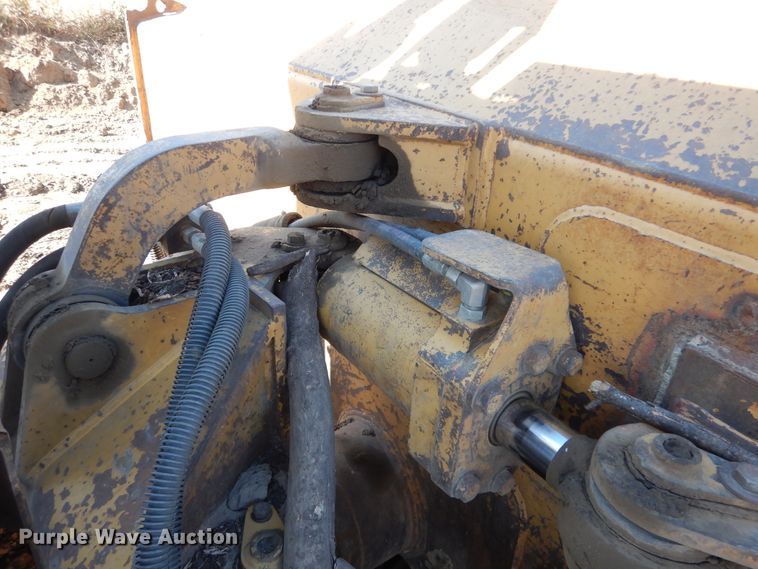 image for item AF9933 2004 Caterpillar D6R XW  Series II crawler dozer