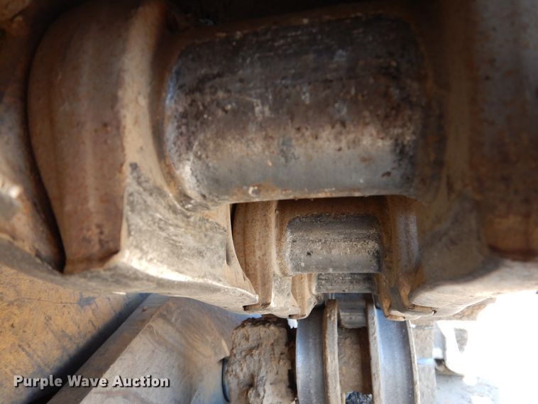 image for item AF9933 2004 Caterpillar D6R XW  Series II crawler dozer