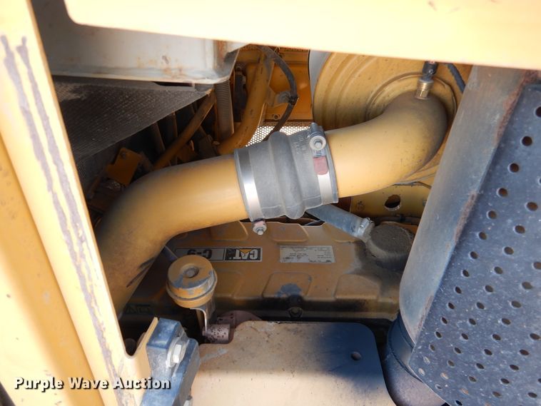 image for item AF9933 2004 Caterpillar D6R XW  Series II crawler dozer