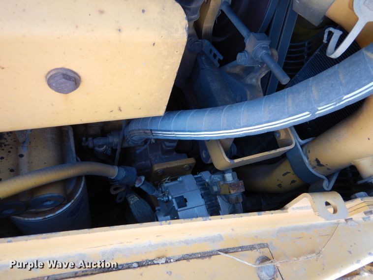 image for item AF9933 2004 Caterpillar D6R XW  Series II crawler dozer