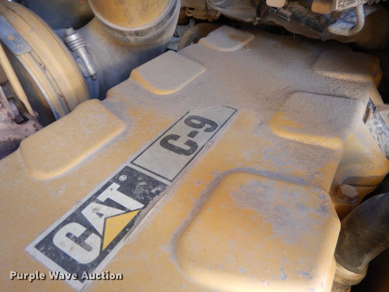 image for item AF9933 2004 Caterpillar D6R XW  Series II crawler dozer