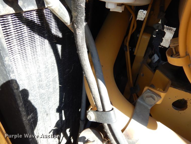 image for item AF9933 2004 Caterpillar D6R XW  Series II crawler dozer