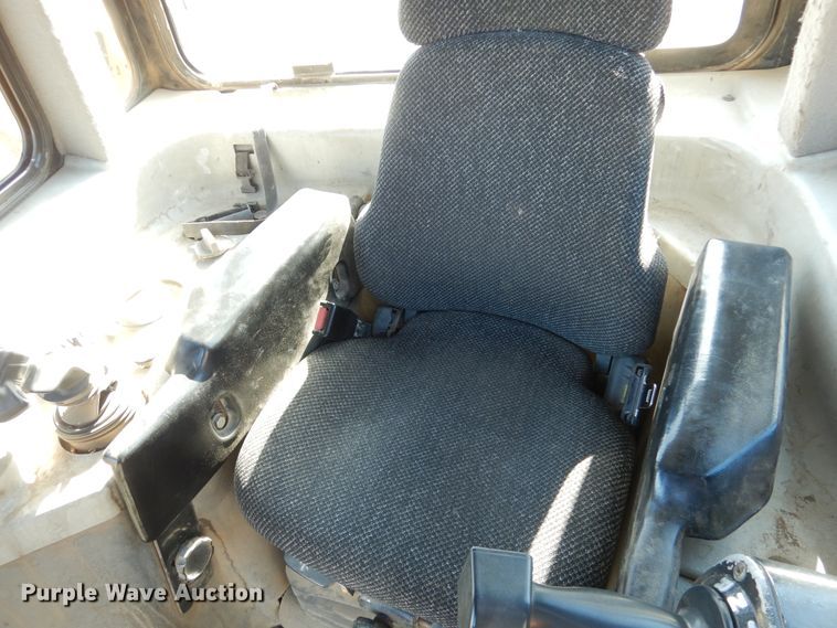 image for item AF9933 2004 Caterpillar D6R XW  Series II crawler dozer