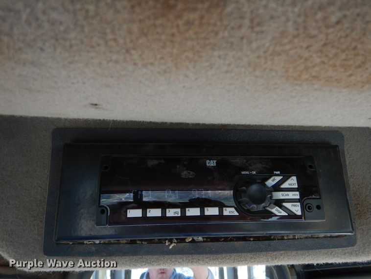 image for item AF9933 2004 Caterpillar D6R XW  Series II crawler dozer