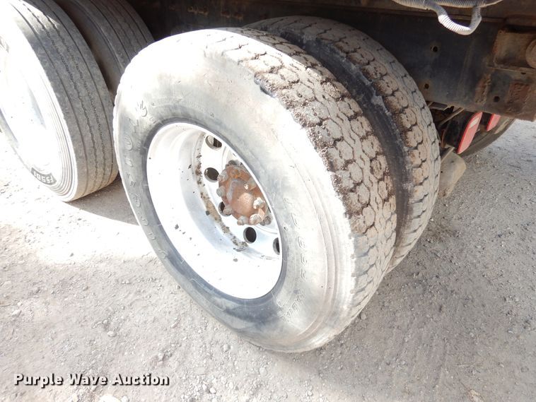 image for item AF9979 2006 International 7500  dump truck