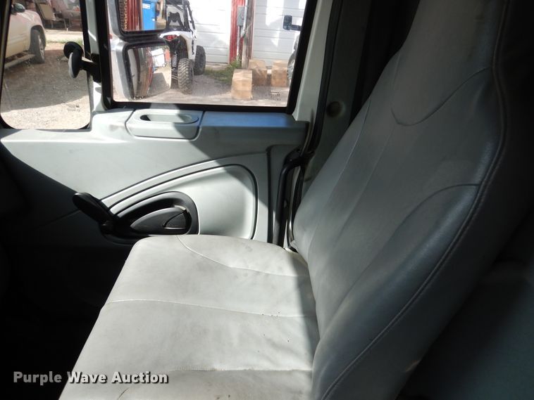 image for item AF9979 2006 International 7500  dump truck