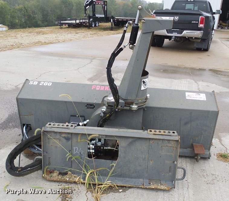 image for item DC2915 Bobcat SB200 skid steer snow blower