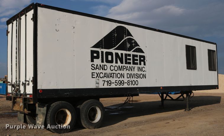 image for item DD6144 1974 Fruehauf FBZ9-F2-40 office trailer