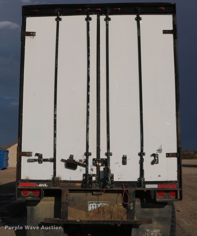 image for item DD6144 1974 Fruehauf FBZ9-F2-40 office trailer