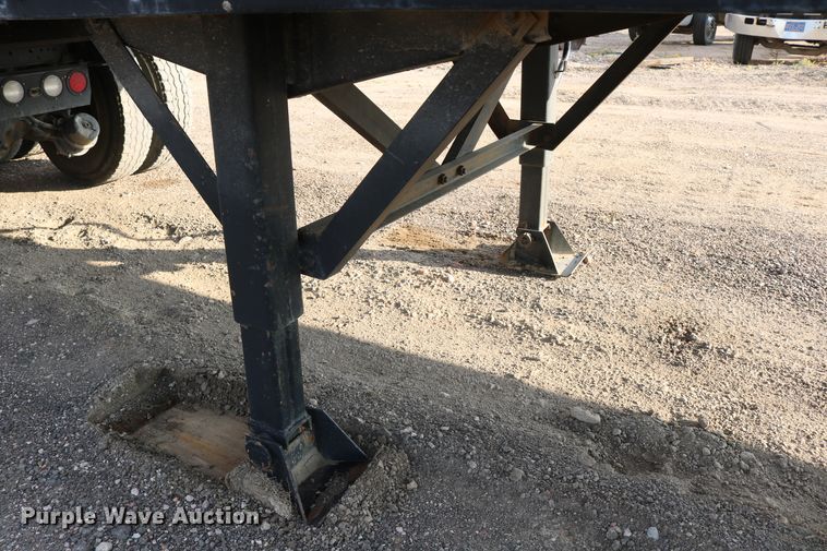 image for item DD6144 1974 Fruehauf FBZ9-F2-40 office trailer