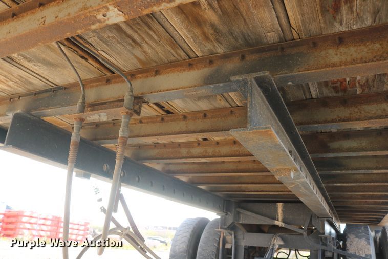 image for item DD6144 1974 Fruehauf FBZ9-F2-40 office trailer