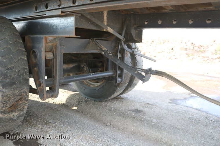 image for item DD6144 1974 Fruehauf FBZ9-F2-40 office trailer