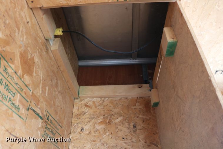 image for item DD6144 1974 Fruehauf FBZ9-F2-40 office trailer