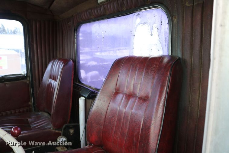 image for item DD6155 1984 Kenworth W900  vacuum truck