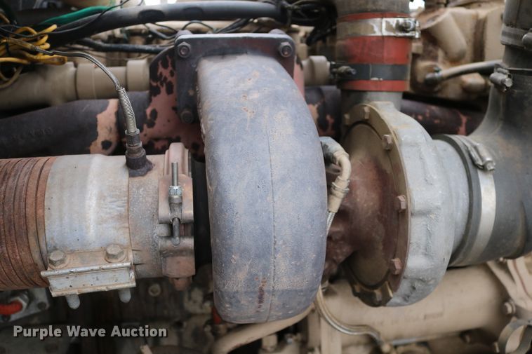 image for item DD6155 1984 Kenworth W900  vacuum truck