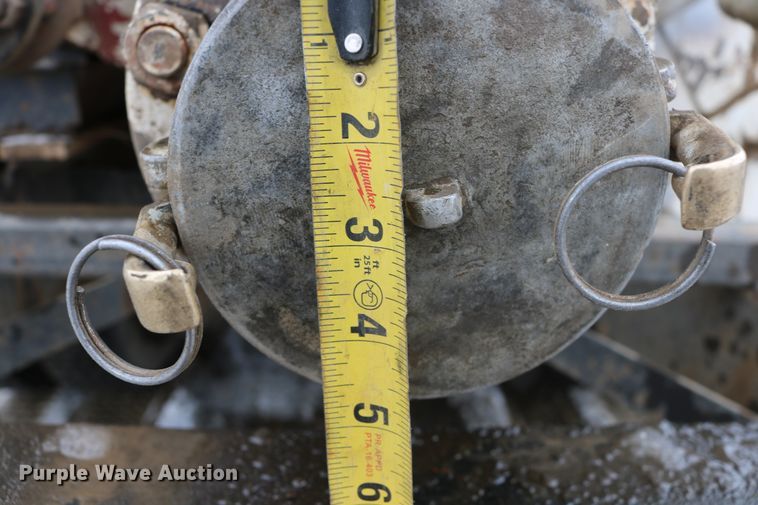 image for item DD6155 1984 Kenworth W900  vacuum truck