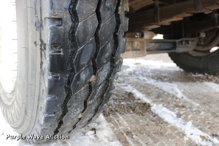 image for item DD6155 1984 Kenworth W900  vacuum truck