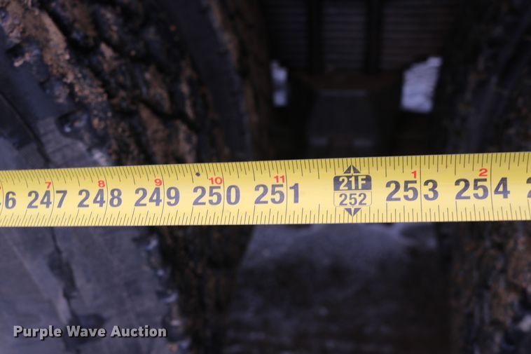 image for item DD6155 1984 Kenworth W900  vacuum truck