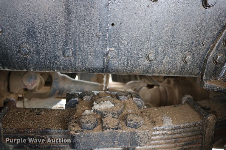 image for item DD6155 1984 Kenworth W900  vacuum truck