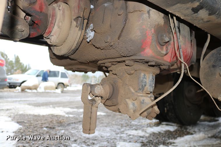 image for item DD6155 1984 Kenworth W900  vacuum truck