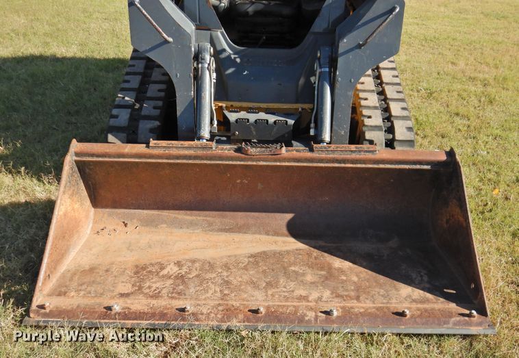 image for item DG1489 2012 John Deere 323D  tracked skid steer loader