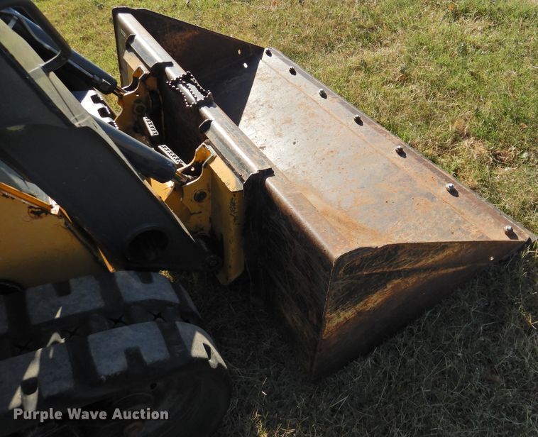 image for item DG1489 2012 John Deere 323D  tracked skid steer loader