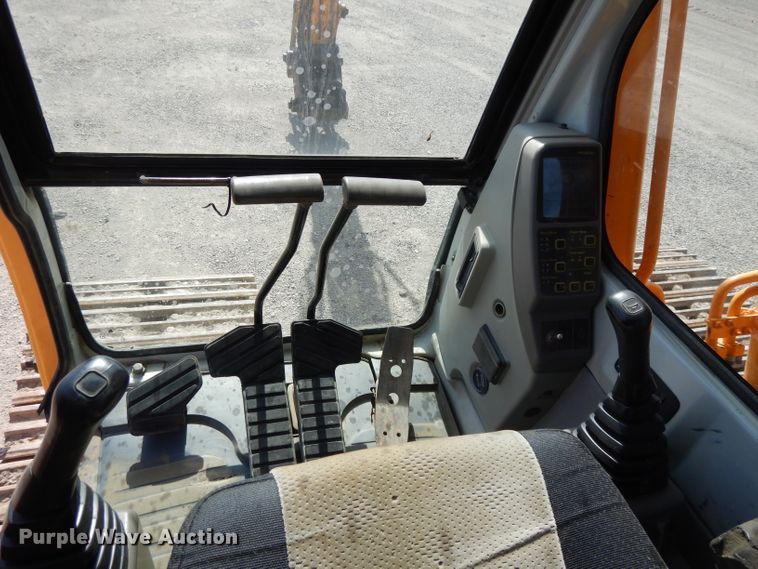 image for item DH3253 2006 Hyundai Robex 210LC-7  excavator