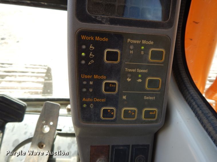 image for item DH3253 2006 Hyundai Robex 210LC-7  excavator