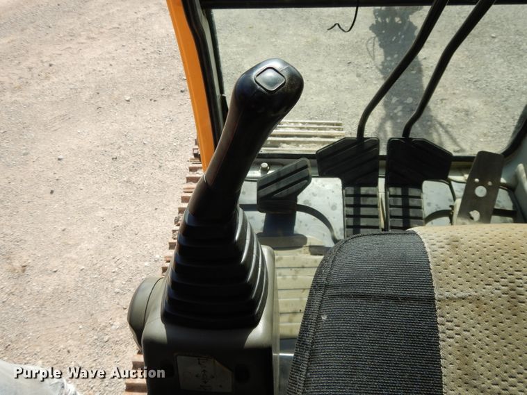 image for item DH3253 2006 Hyundai Robex 210LC-7  excavator