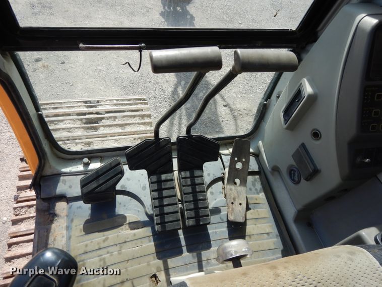 image for item DH3253 2006 Hyundai Robex 210LC-7  excavator