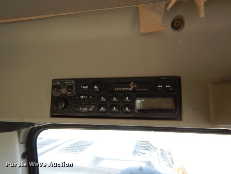 image for item DH3253 2006 Hyundai Robex 210LC-7  excavator