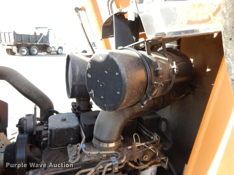 image for item DH3255 2001 Case 580M  backhoe