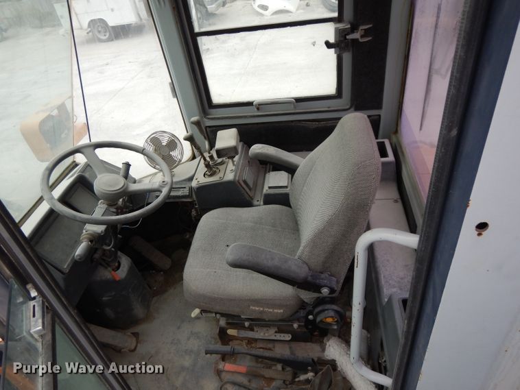 image for item DH3264 1996 Samsung SL120-2  wheel loader