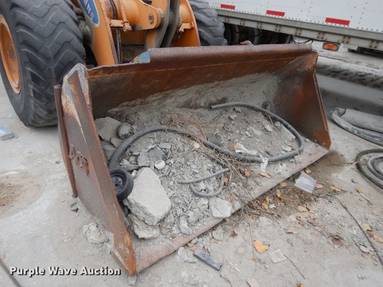 image for item DH3264 1996 Samsung SL120-2  wheel loader