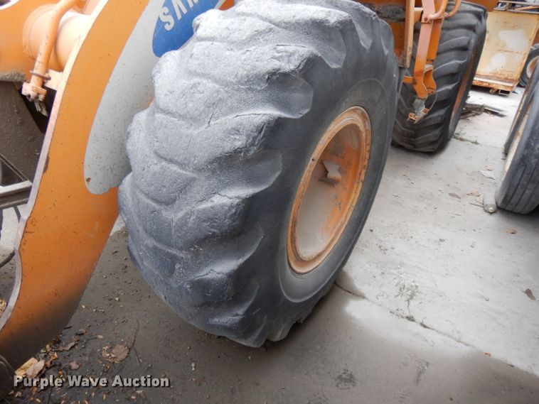 image for item DH3264 1996 Samsung SL120-2  wheel loader