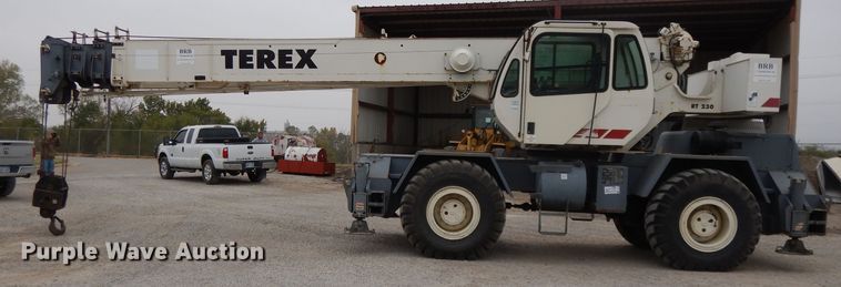 image for item DH3286 2001 Terex RT230  crane