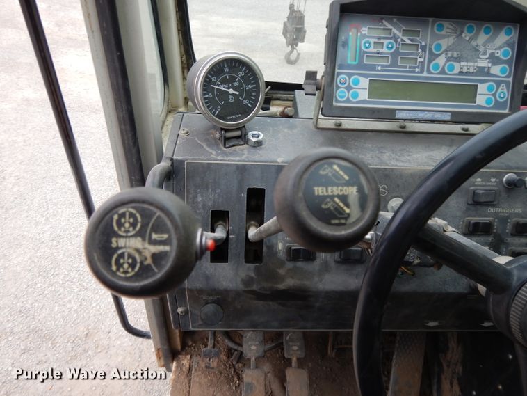 image for item DH3286 2001 Terex RT230  crane