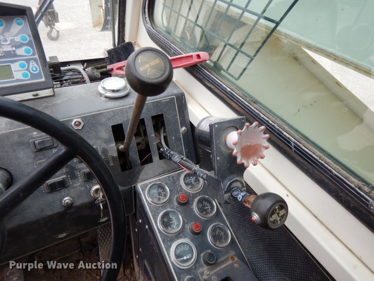 image for item DH3286 2001 Terex RT230  crane