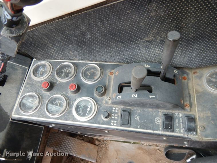 image for item DH3286 2001 Terex RT230  crane