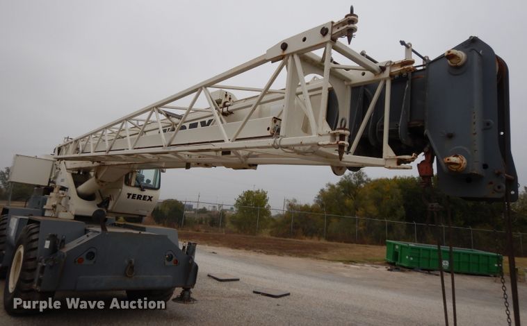 image for item DH3286 2001 Terex RT230  crane