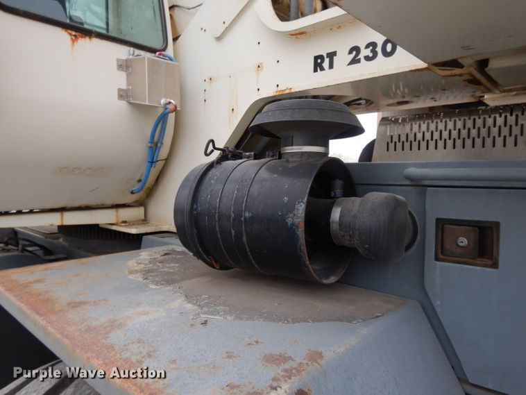 image for item DH3286 2001 Terex RT230  crane