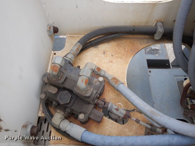 image for item DH3286 2001 Terex RT230  crane