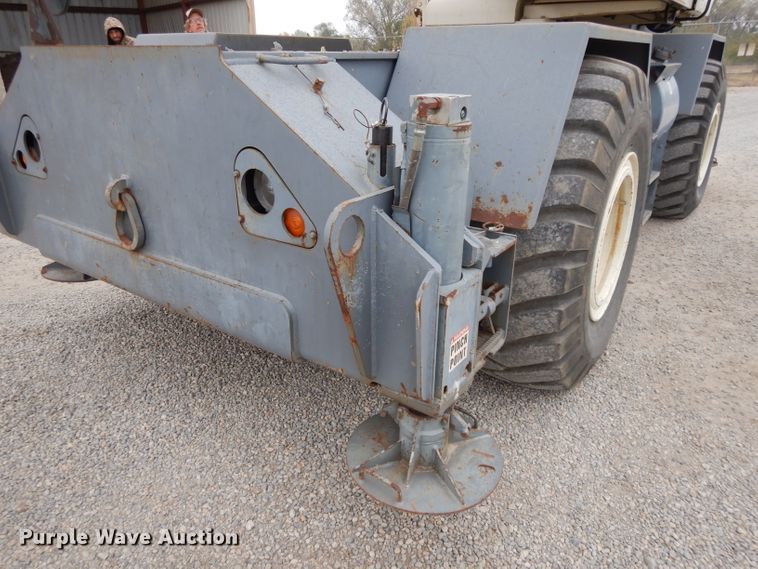 image for item DH3286 2001 Terex RT230  crane